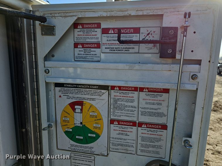 image for item NP9301 2007 International 9200i SBA utility / service truck