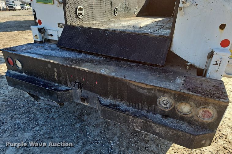 image for item NP9301 2007 International 9200i SBA utility / service truck