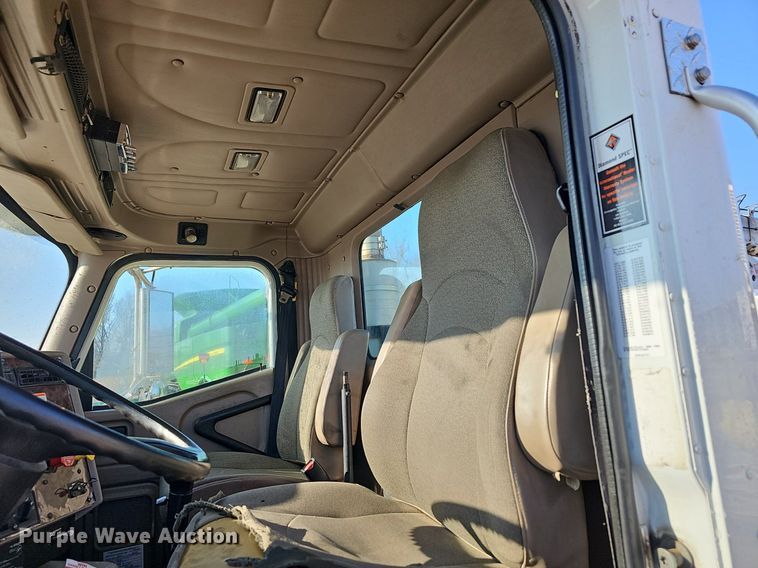 image for item NP9301 2007 International 9200i SBA utility / service truck