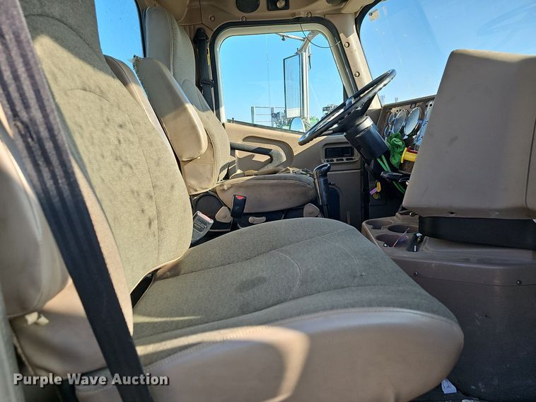 image for item NP9301 2007 International 9200i SBA utility / service truck