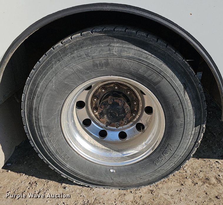 image for item NP9301 2007 International 9200i SBA utility / service truck