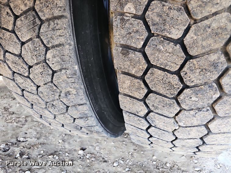 image for item NP9301 2007 International 9200i SBA utility / service truck