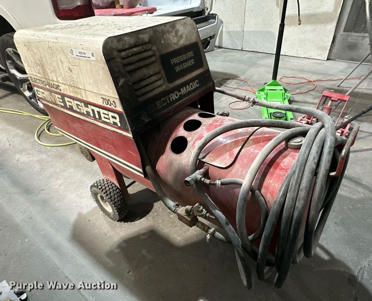 image for item NS9150 Electro-Magic Grime Fighter 700-3  pressure washer