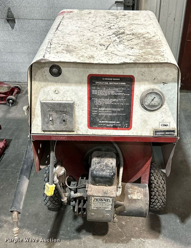 ElectroMagic Grime Fighter 7003 pressure washer in Hays, KS Item