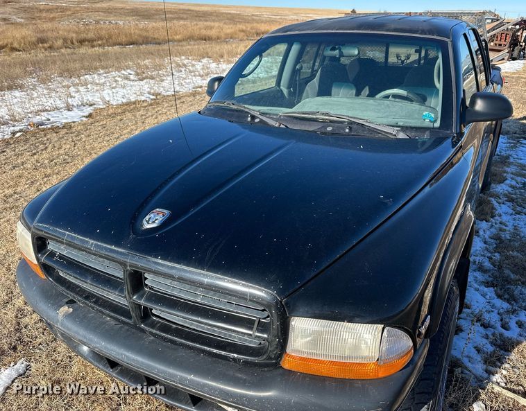 image for item NS9152 2000 Dodge Dakota  Quad Cab pickup truck