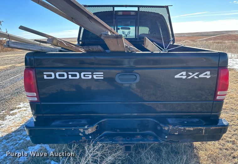 image for item NS9152 2000 Dodge Dakota  Quad Cab pickup truck
