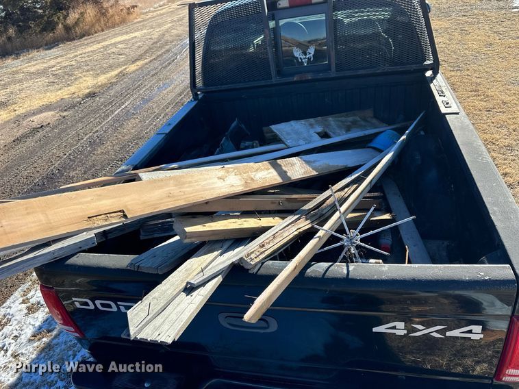 image for item NS9152 2000 Dodge Dakota  Quad Cab pickup truck