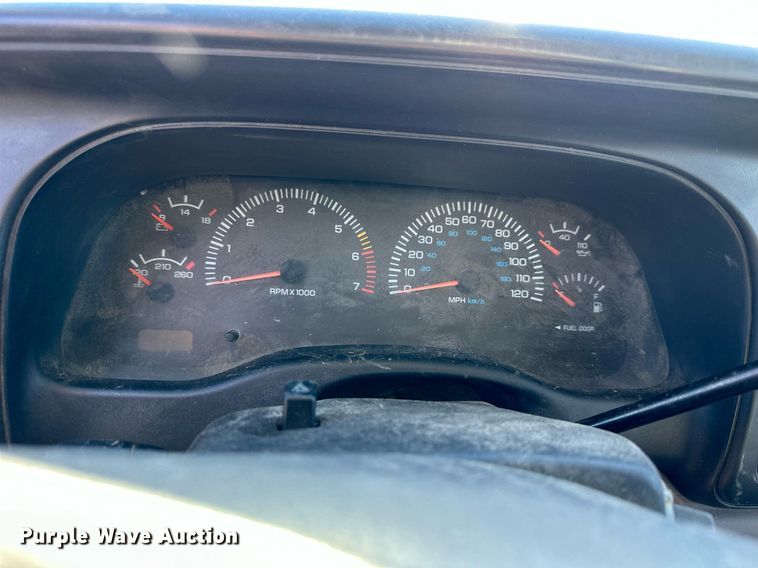 image for item NS9152 2000 Dodge Dakota  Quad Cab pickup truck