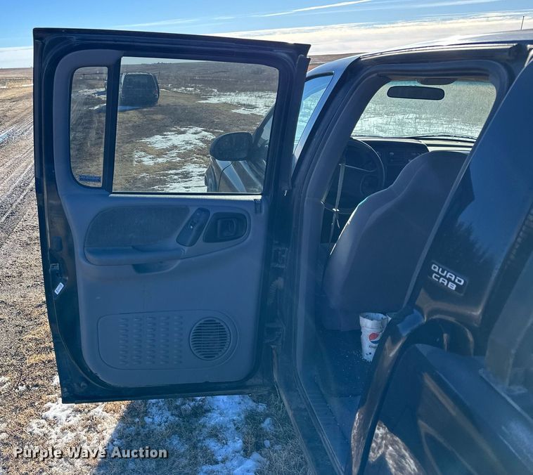 image for item NS9152 2000 Dodge Dakota  Quad Cab pickup truck