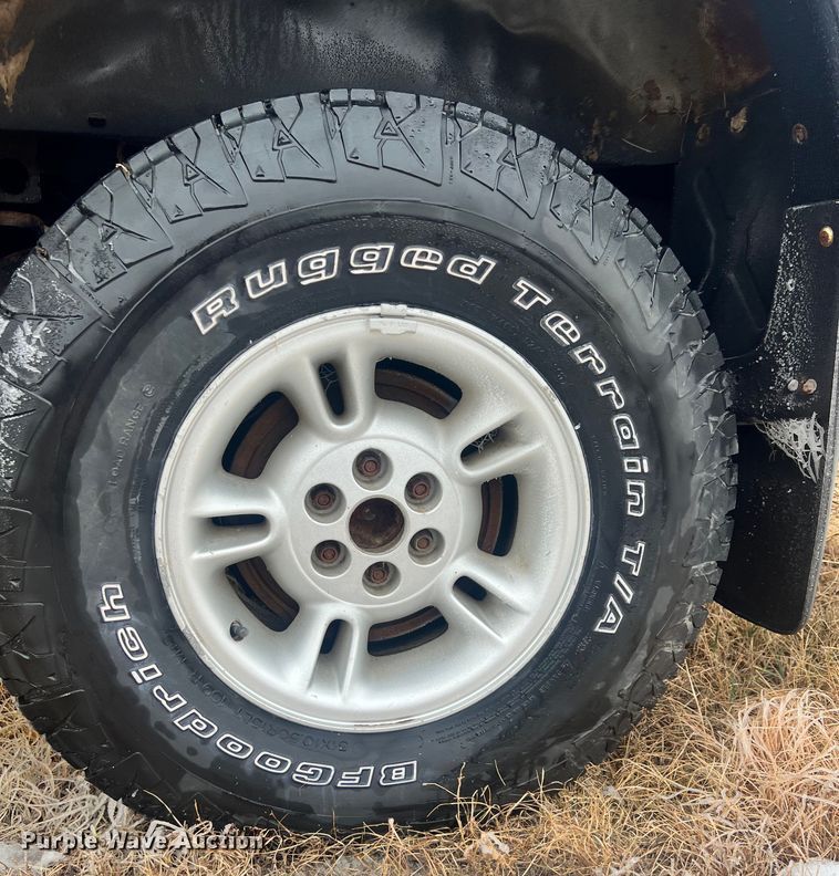 image for item NS9152 2000 Dodge Dakota  Quad Cab pickup truck