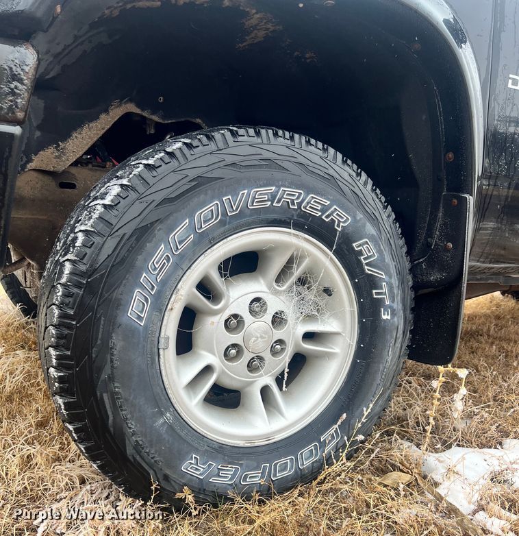 image for item NS9152 2000 Dodge Dakota  Quad Cab pickup truck