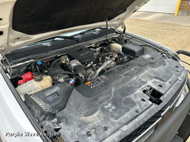 image for item NS9158 2013 Chevrolet Silverado 2500HD  utility bed pickup truck