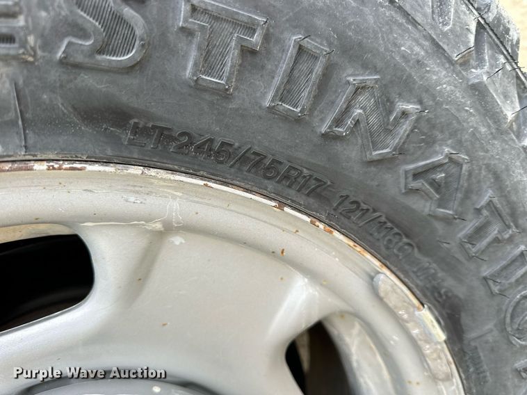 image for item NS9158 2013 Chevrolet Silverado 2500HD  utility bed pickup truck