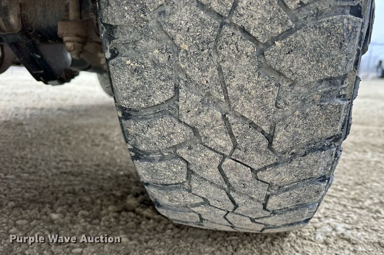 image for item NS9158 2013 Chevrolet Silverado 2500HD  utility bed pickup truck