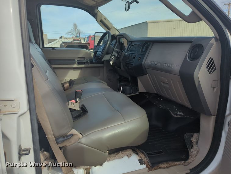 image for item OD9137 2008 Ford F450 Super Duty  Crew Cab flatbed truck