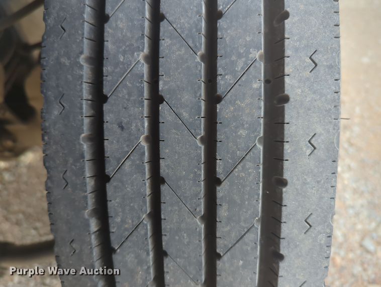 image for item OD9137 2008 Ford F450 Super Duty  Crew Cab flatbed truck