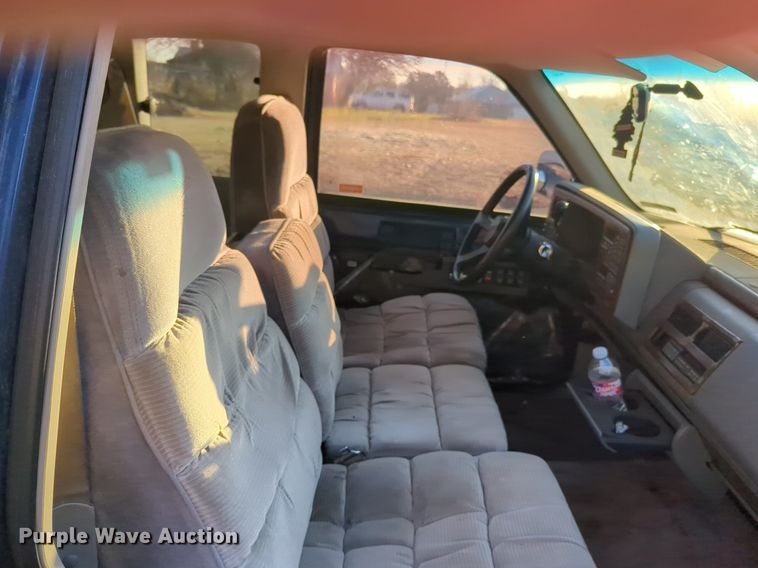 image for item OD9157 1994 Chevrolet C1500  Ext. Cab pickup truck