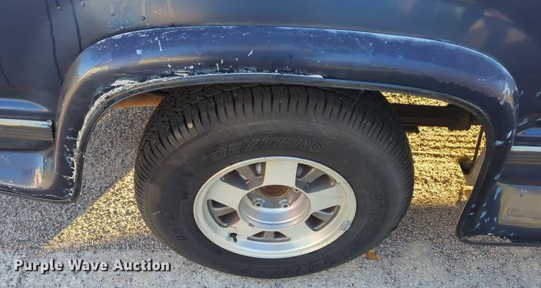 image for item OD9157 1994 Chevrolet C1500  Ext. Cab pickup truck