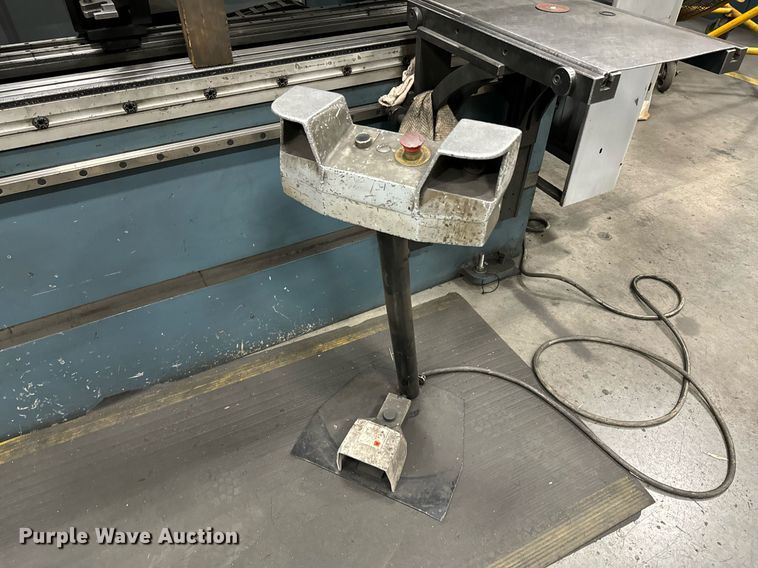 image for item OD9858 2013 Durma Ad-Servo 30135  press brake