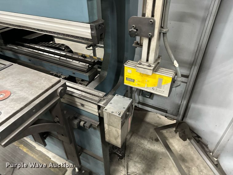 image for item OD9858 2013 Durma Ad-Servo 30135  press brake