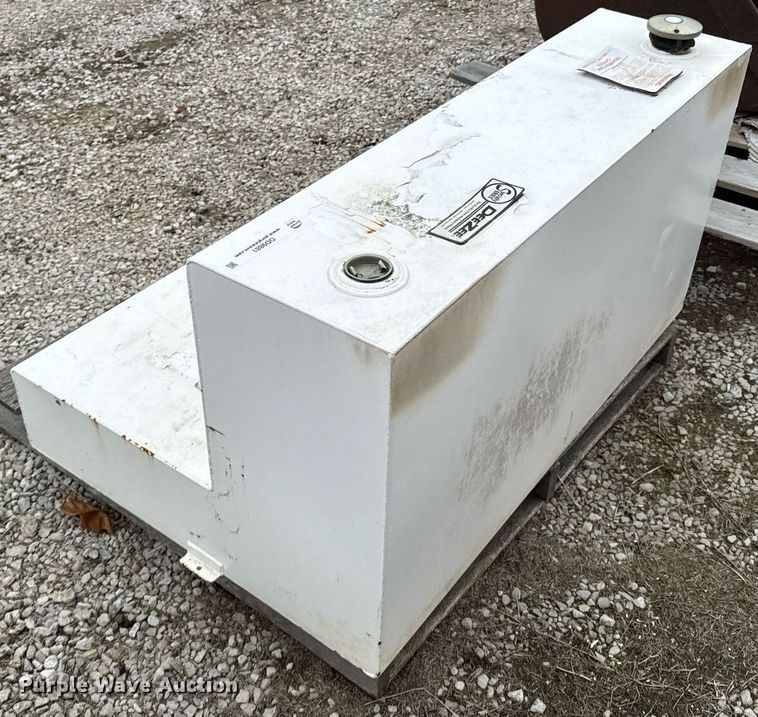 image for item OD9881 2016 DeeZee  transfer tank