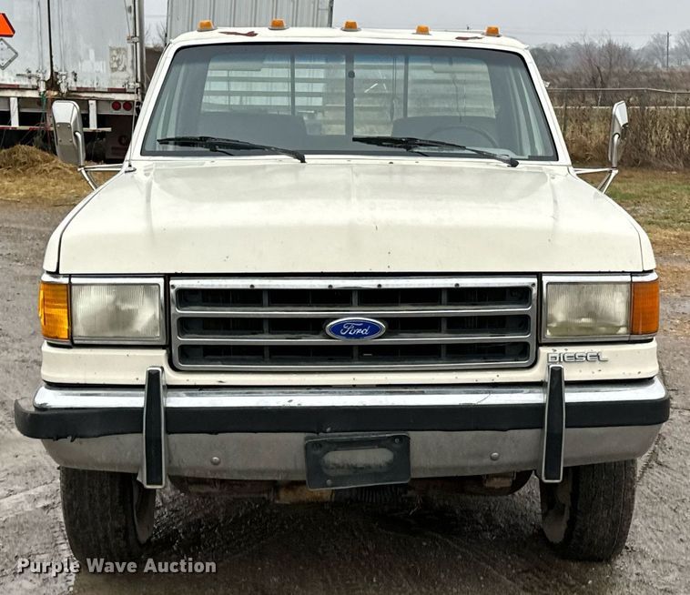 image for item OD9891 1991 Ford F450  flatbed pickup truck