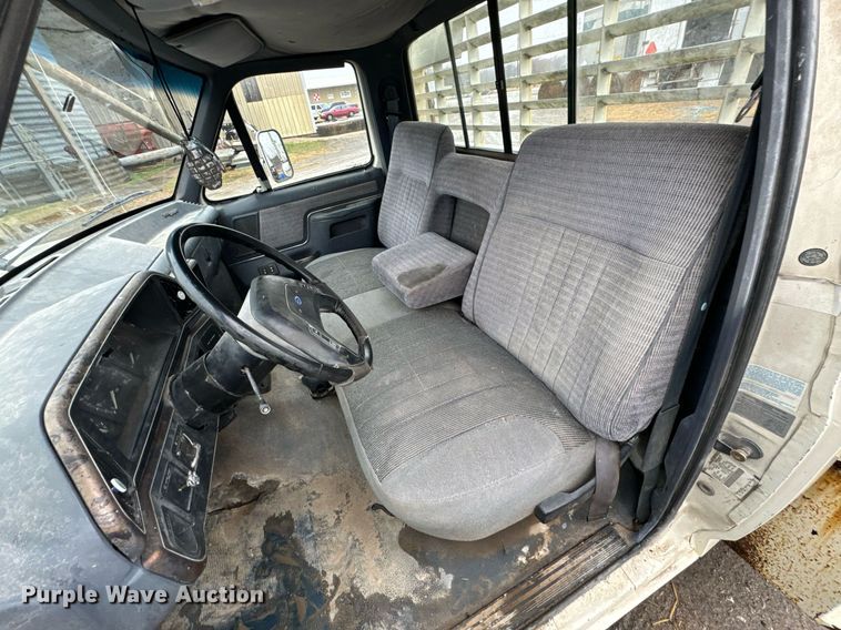 image for item OD9891 1991 Ford F450  flatbed pickup truck