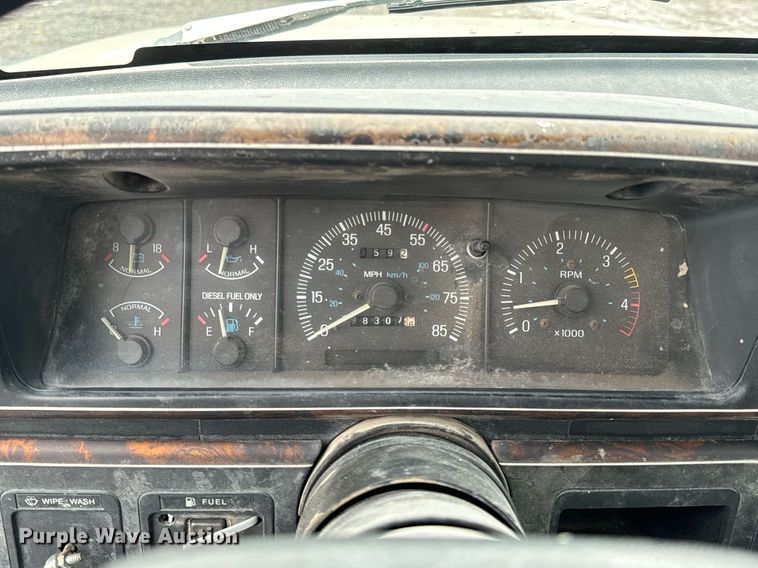 image for item OD9891 1991 Ford F450  flatbed pickup truck