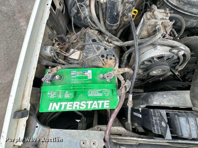 image for item OD9891 1991 Ford F450  flatbed pickup truck