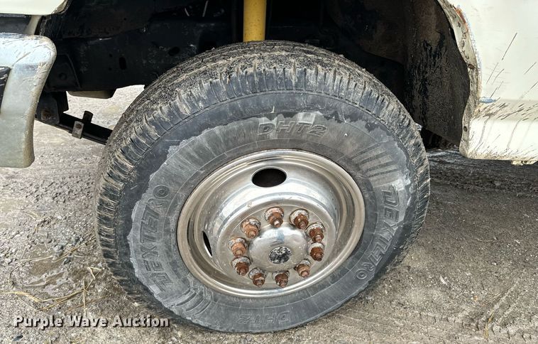 image for item OD9891 1991 Ford F450  flatbed pickup truck