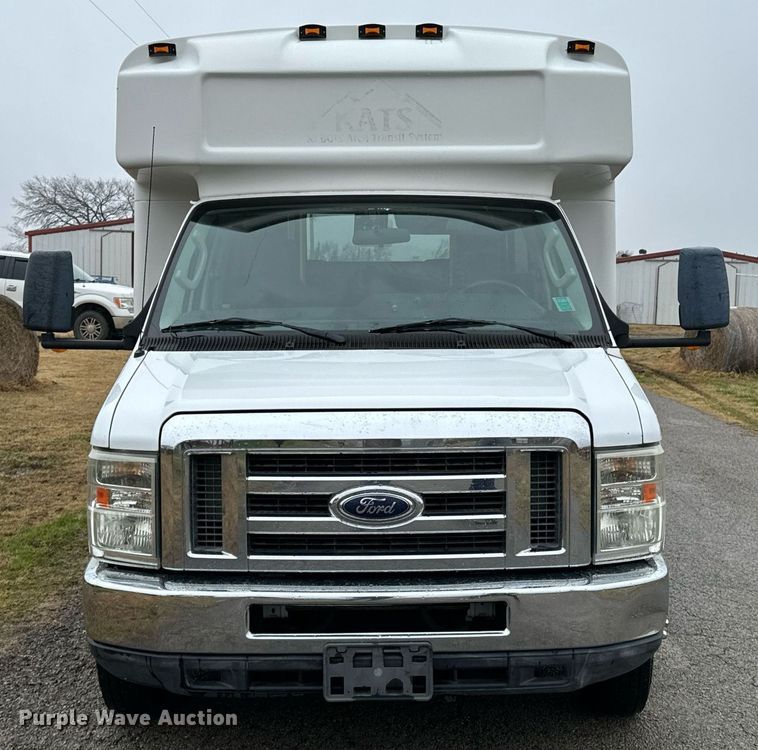 image for item OD9897 2012 Ford E450  shuttle bus