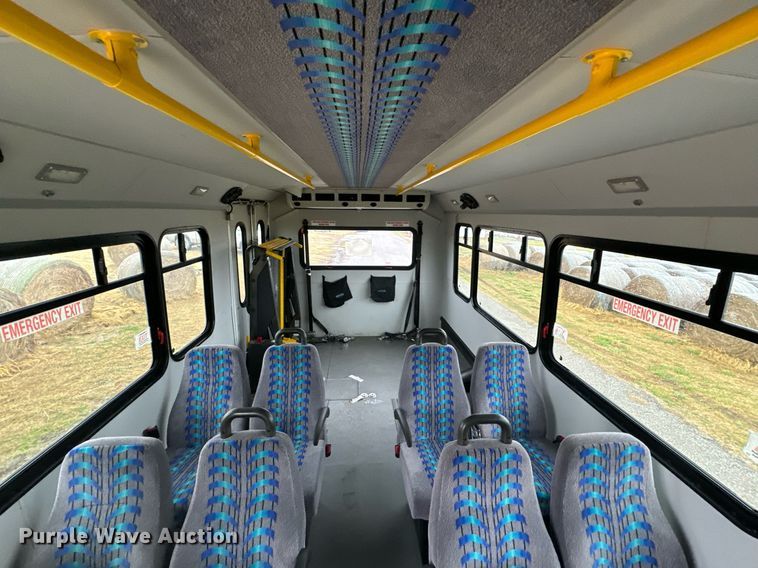 image for item OD9897 2012 Ford E450  shuttle bus