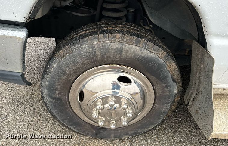 image for item OD9897 2012 Ford E450  shuttle bus