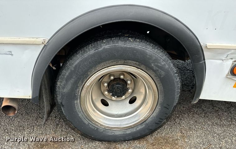 image for item OD9897 2012 Ford E450  shuttle bus