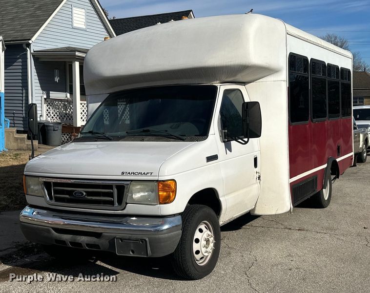 image for item OF9139 2007 Ford E350  party bus