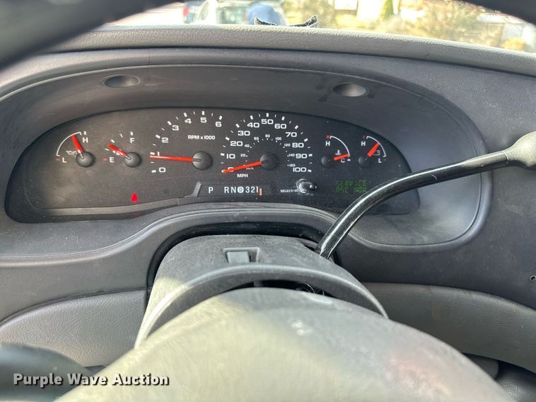 image for item OF9139 2007 Ford E350  party bus