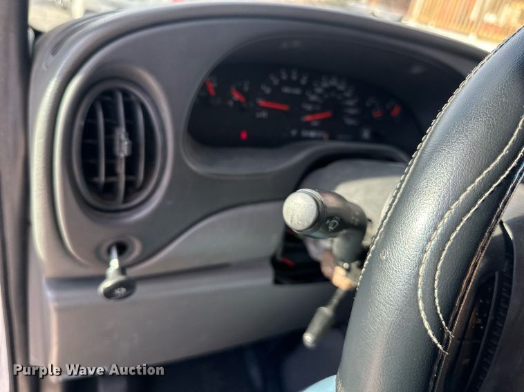 image for item OF9139 2007 Ford E350  party bus