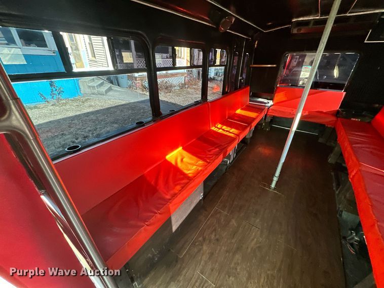 image for item OF9139 2007 Ford E350  party bus