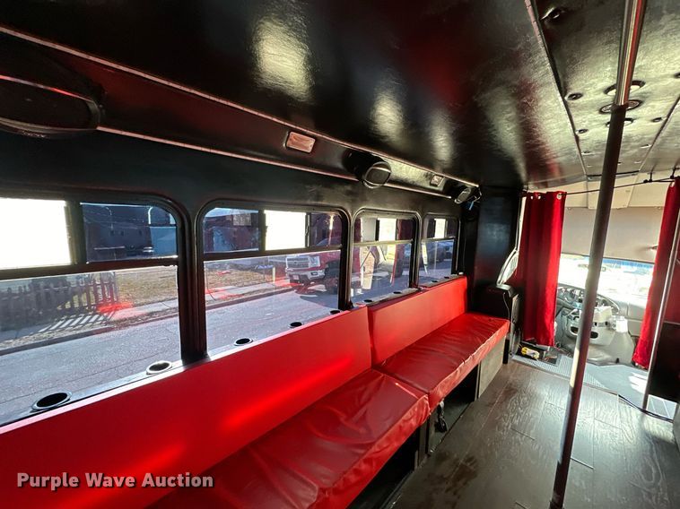 image for item OF9139 2007 Ford E350  party bus