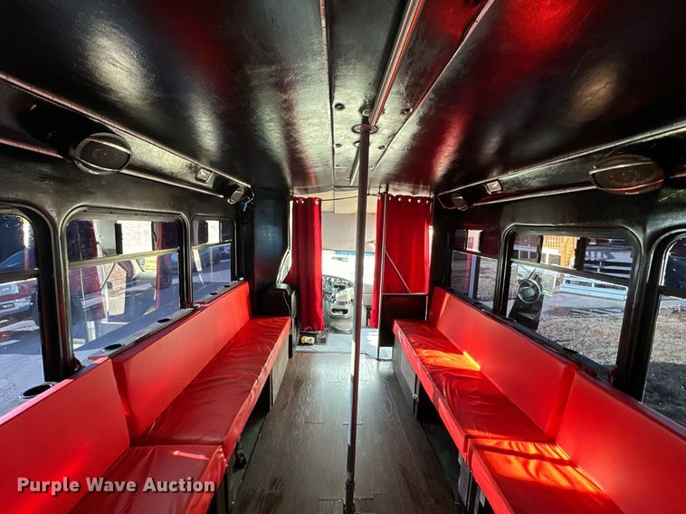 image for item OF9139 2007 Ford E350  party bus