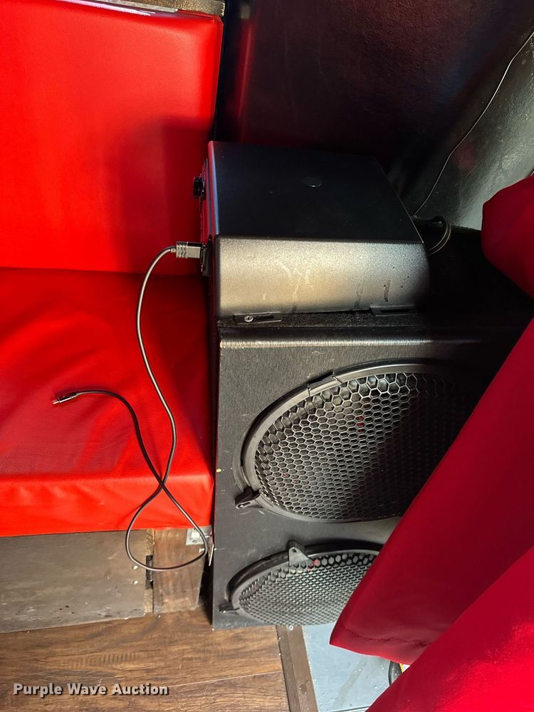 image for item OF9139 2007 Ford E350  party bus