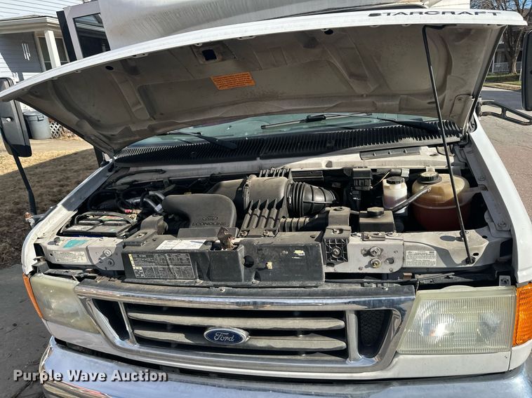 image for item OF9139 2007 Ford E350  party bus