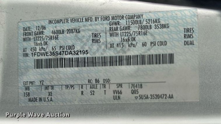 image for item OF9139 2007 Ford E350  party bus