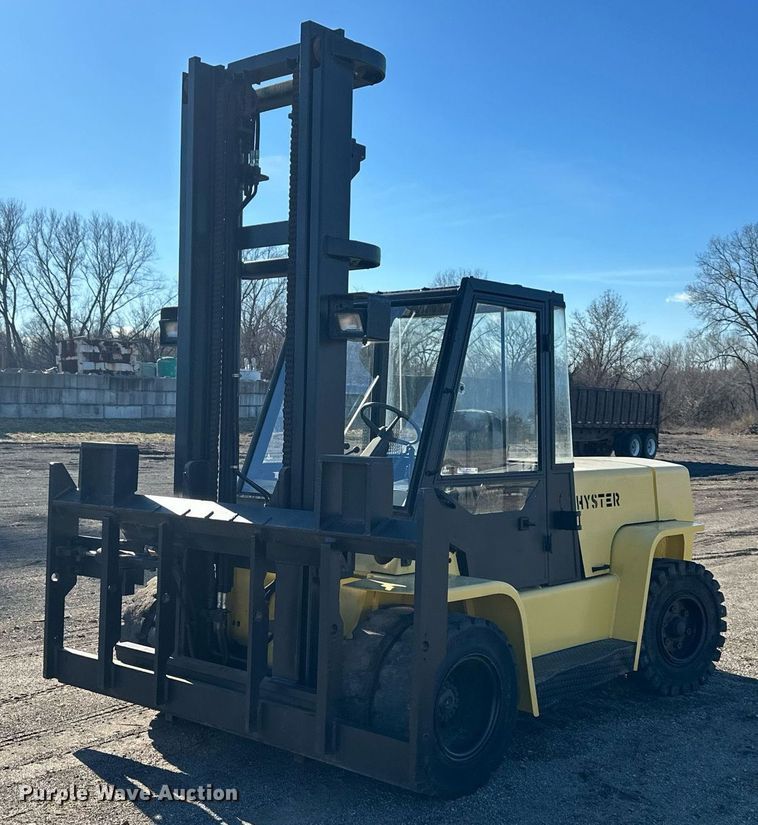 image for item OF9146 Hyster H155XL  forklift