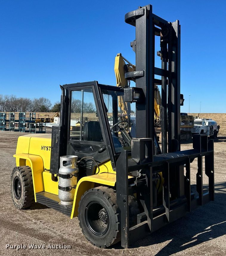 image for item OF9146 Hyster H155XL  forklift