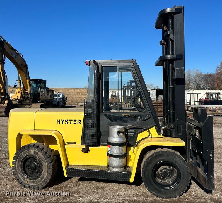 image for item OF9146 Hyster H155XL  forklift