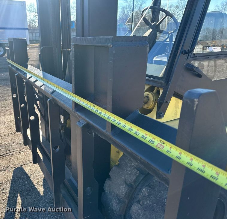 image for item OF9146 Hyster H155XL  forklift