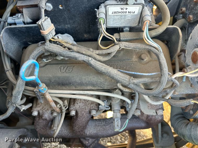 image for item OF9146 Hyster H155XL  forklift