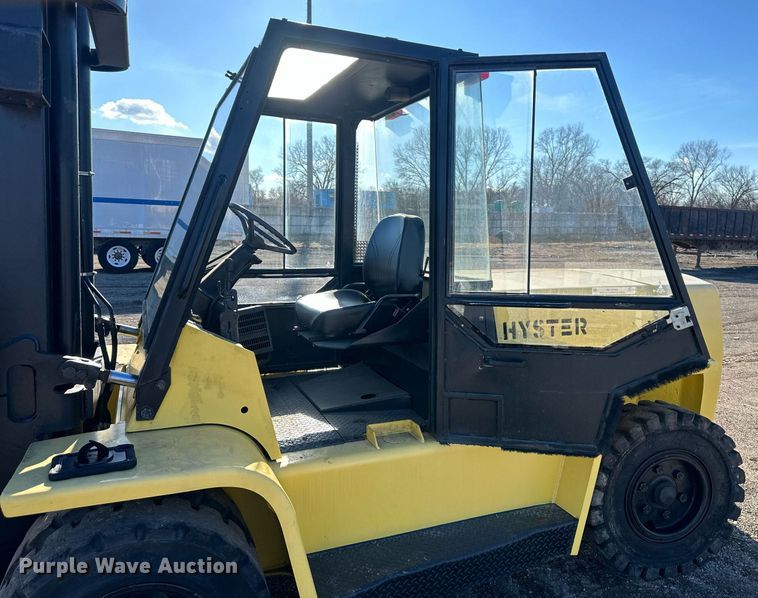 image for item OF9146 Hyster H155XL  forklift