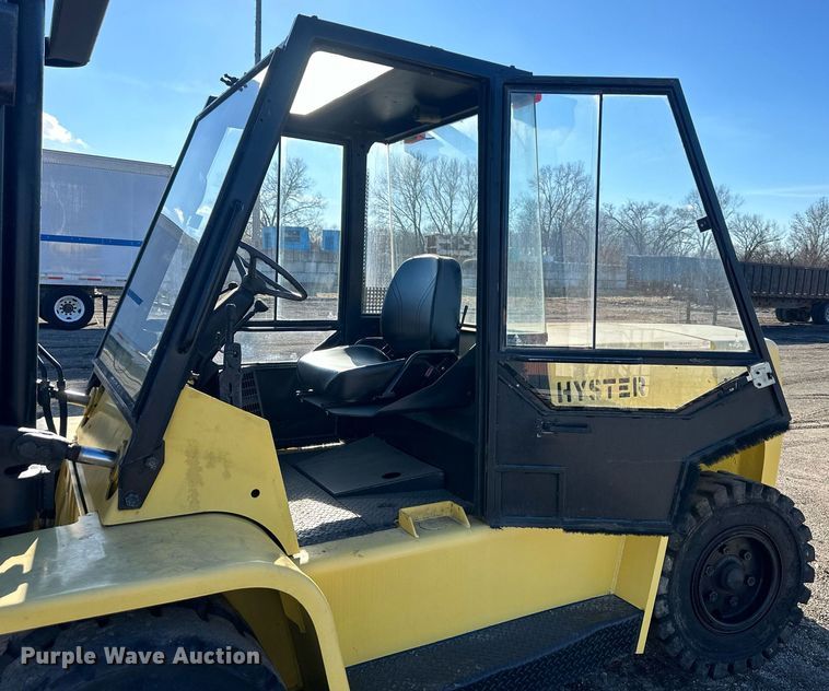 image for item OF9146 Hyster H155XL  forklift